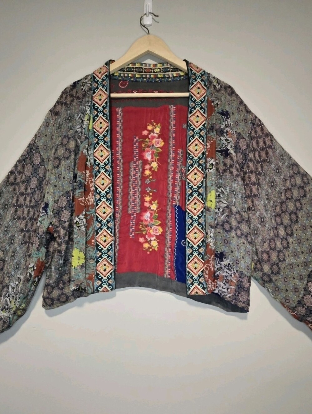 Johnny Was Kimono Embroidered Reversible Patchwork Cropped Jacket Boho Large - Picture 7 of 8